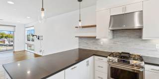 Beautiful three story live/work townhome in Westside Costa Mesa! Gallery 19