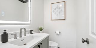 80 Third Avenue Gallery 20