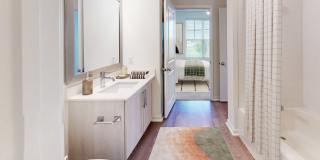 Essex Luxe Apartments Gallery 10