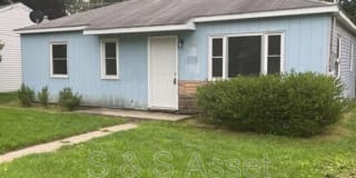 1235 Glenn Street Gallery 1