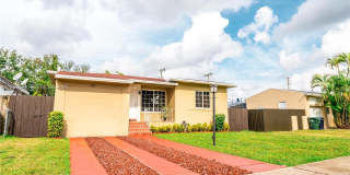 5807 SW 41st St Gallery 1