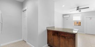 801 Dobbins Street Gallery 5