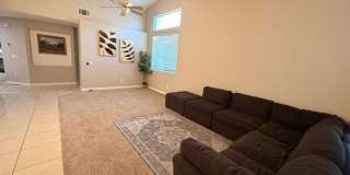 Mid-Term Rental - Beautiful 4 Bedroom Pool Home in South Temecula! Gallery 4