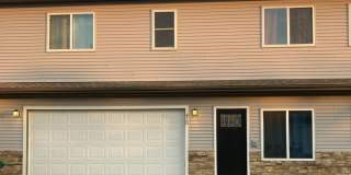 Middle Unit Townhouse Gallery 1