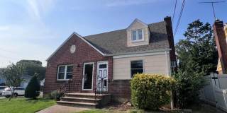 1711 William Street Gallery 1