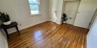 3 bed, 1.5 bath home for rent in West Waterloo Gallery 30