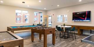 Huntington Exchange Dover Gallery 24