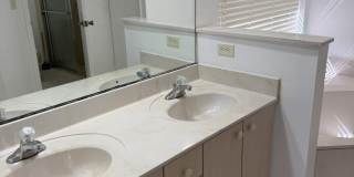 137 SW Meade Circle Gallery 16