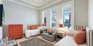 425 Harbour Dr Gallery 14