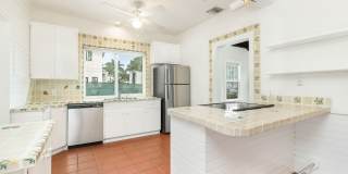 108 Rutland Boulevard Gallery 7