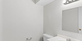45426 Clarkes Crossing Square Gallery 6