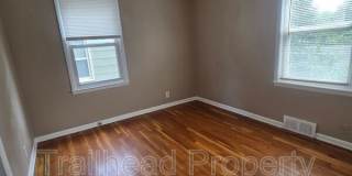 1223 N Cottage Gallery 5