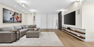 10433 Wilshire Boulevard Gallery 9