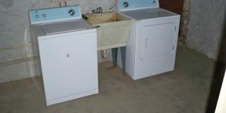 2026/2027 JHU Off-Campus 3bd/1ba Rowhouse w/ W/D & rear yard! -Available 6/9/26 2026/2027 JHU Off-Campus 3bd/1ba Rowhouse w/ W/D & rear yard! -Available 6/9/26 Gallery 31