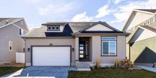 Single Family Home with Private Yard in Heber Gallery 1