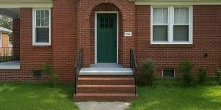 Minutes from USC! Renovated 4BR Home in Cayce Gallery 1