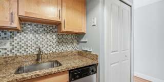 1BR in the Heart of Logan Circle Gallery 12