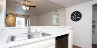 Riverpark apartment homes Gallery 26