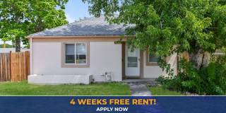 4 WEEKS FREE RENT PLUS FREE 55" TV IF MOVED IN BY 10/15!! Charming Bungalow for Rent in Prime Denver Location! Gallery 1