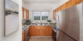 Flats at Leland Gallery 25