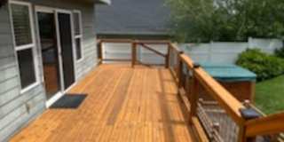 Sunny and spacious 3 bed, 2.5 bath house with living and family room, with huge back yard! Gallery 20