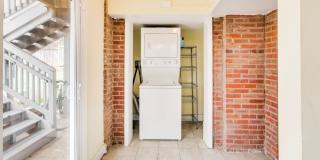Bright and spacious 1-bedroom/1-bathroom condo available! Gallery 14