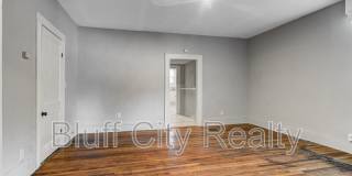 1639 Southern Avenue Gallery 8