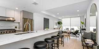 Reeves Place Gallery 19