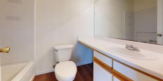 University Place Condo - Building 515, Unit 201 Gallery 4