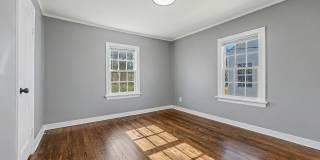 Charming Renovated Home Near U of M – Featuring Expansive Workshop & Garage Gallery 19