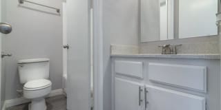 Ascot Park Apartments Gallery 18