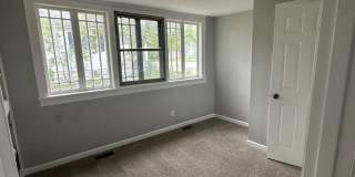 1109 E Kirby Ave Whim &amp; Proper, LLC) Gallery 14