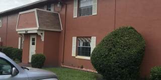 1667 W Oak Ridge Road Gallery 1