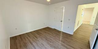 9127 Laird Street Gallery 12