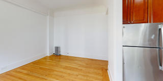 947 Bush Gallery 12