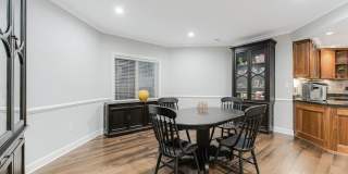 7814 CROWNHURST CT Gallery 35