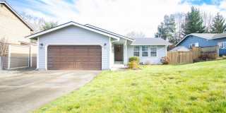 Charming 3-Bedroom Home with Fenced Yard  2-Car Garage Near Downtown Puyallup!! Gallery 1