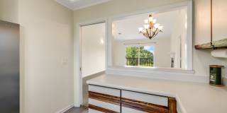 2-Bedroom, 2-Bathroom Condo with Stunning Downtown Views Gallery 11