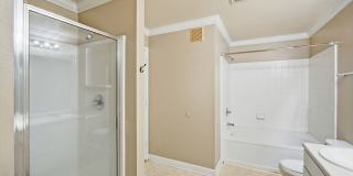 Spacious 2-Bedroom Condo with Sunroom & Resort-Style Amenities! Gallery 14