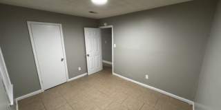 1496 Oakwood St Gallery 9