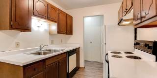 Cambridge Court Apartments Gallery 6