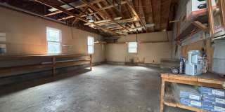 1037 Chipperfield Drive Gallery 37