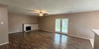 Lovely 4 Bedroom 2 Bathroom Home In NE ABQ! Gallery 3