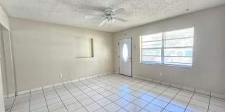 ADORABLE 3 Bedroom, 1 Bath  Block House with a fenced yard in Lakeland *Available Now* Gallery 4