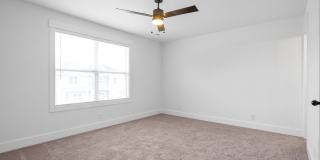 Large 2 Bedroom Luxury Townhome For Rent Near Billy Dunlop Park! Gallery 14