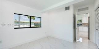 1621 S Treasure Dr Gallery 20