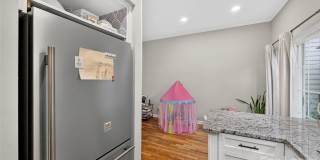 312 W 10th Street Gallery 22