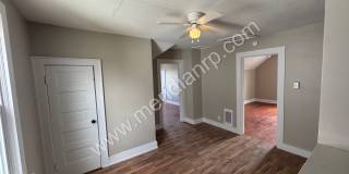 2403 North Clinton Street Gallery 11