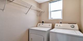 3BR Townhome Near DIA & Light Rail | New Carpet, Garage & Fenced Patio Gallery 24