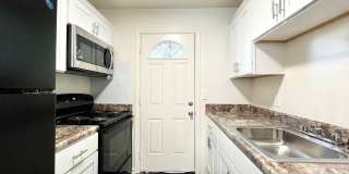 Collinwood South Apartments Gallery 11